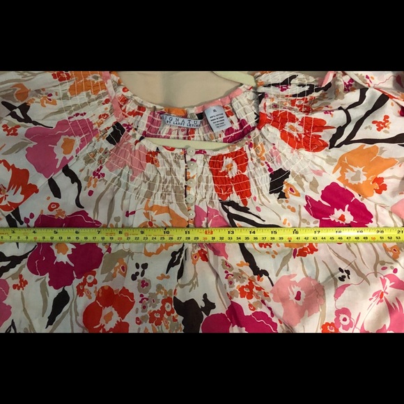 Peasant Blouse by Signature by Larry Levine. - Picture 4 of 6